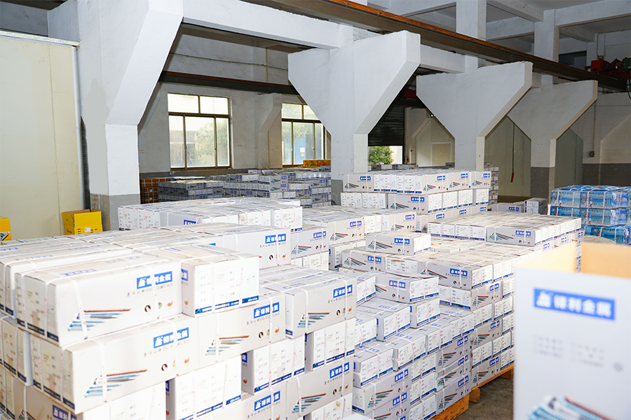 প্যাকেজিং এবং গুদামজাতকরণ